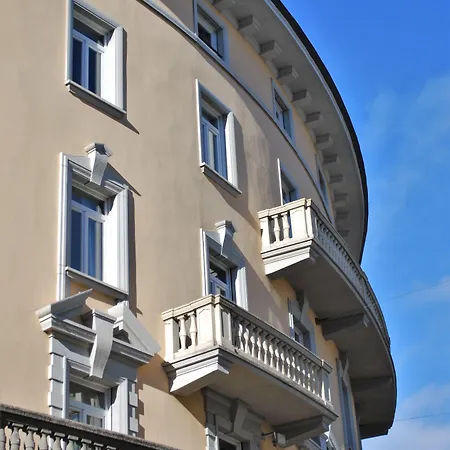 Center By Lr 2* Lugano