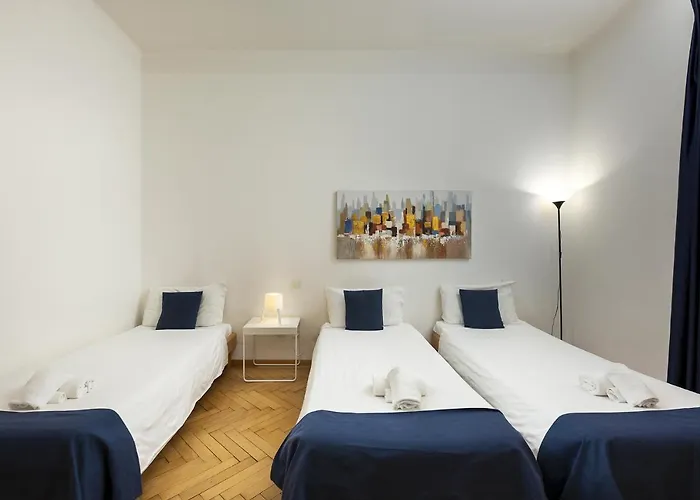 Center By Lr 루가노