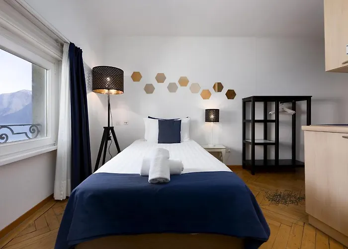 호텔 Center By Lr 2*