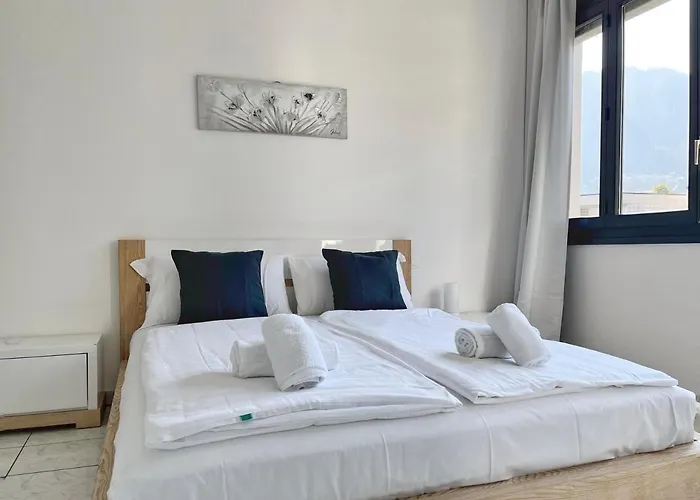 Center By Lr 2* 루가노