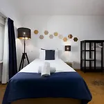 Ξενοδοχείο Center By Lr 2*