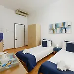 Center By Lr Λουγκάνο