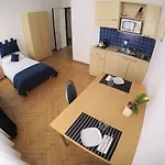 Center By Lr Λουγκάνο