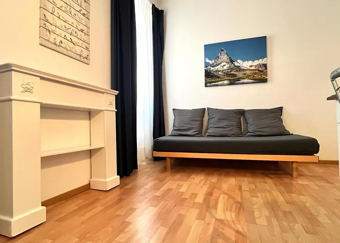 Center By Lr מלון 2*