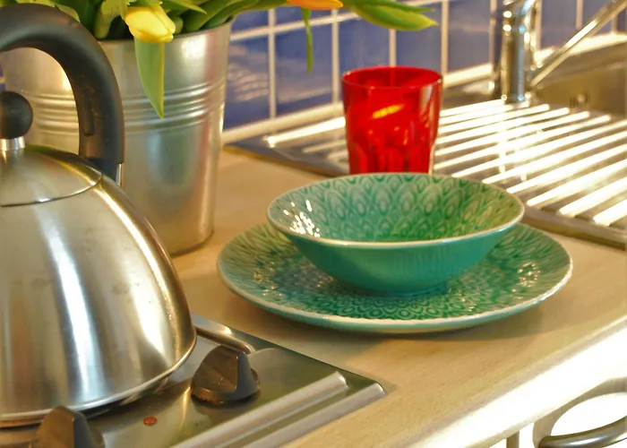 Center By Lr מלון לוגאנו